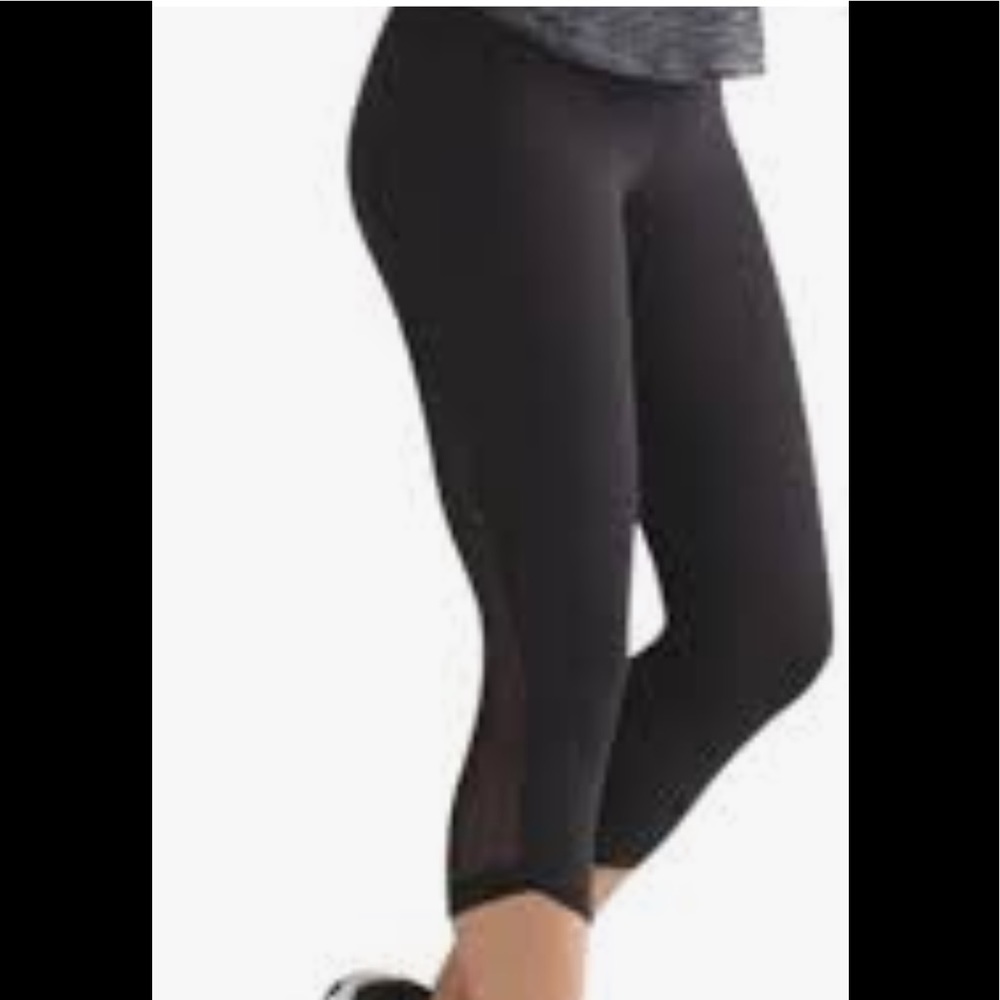 Lululemon Athletic crop pants, size 04
